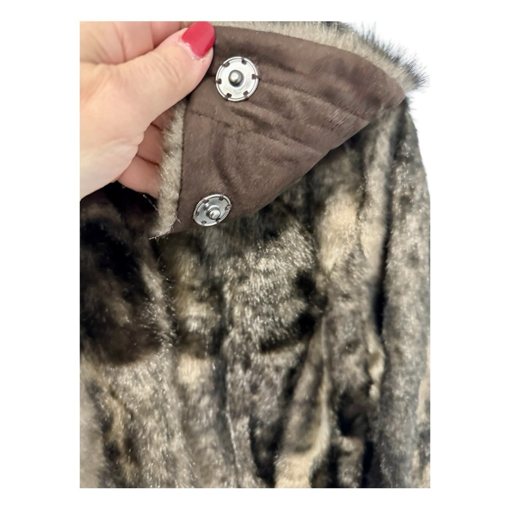 🆕 Laundry By Shelli Segal Brown & Beige long stylish fur jacket size M - Picture 11 of 13